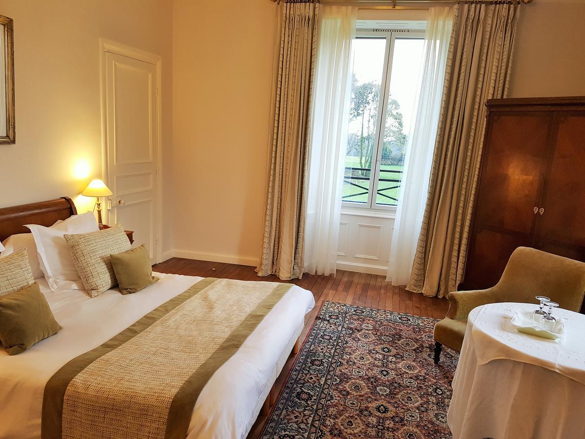 Manoir De Kergrec'H Hotel Plougrescant Exterior photo